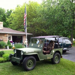 b_0_300_16777215_00_images_ClientShowcase_dave_melhorn_willys_jeep_1946.JPG